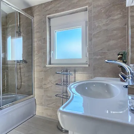 Mm * פודסטראנה