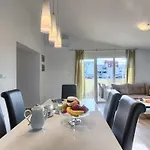 Mm