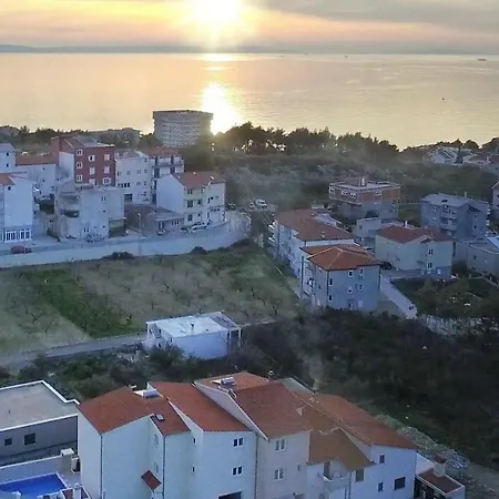 Mm * Ποντστράνα